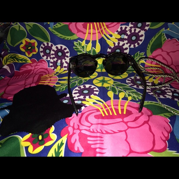 SnapChat Spectacles - Picture 5 of 8